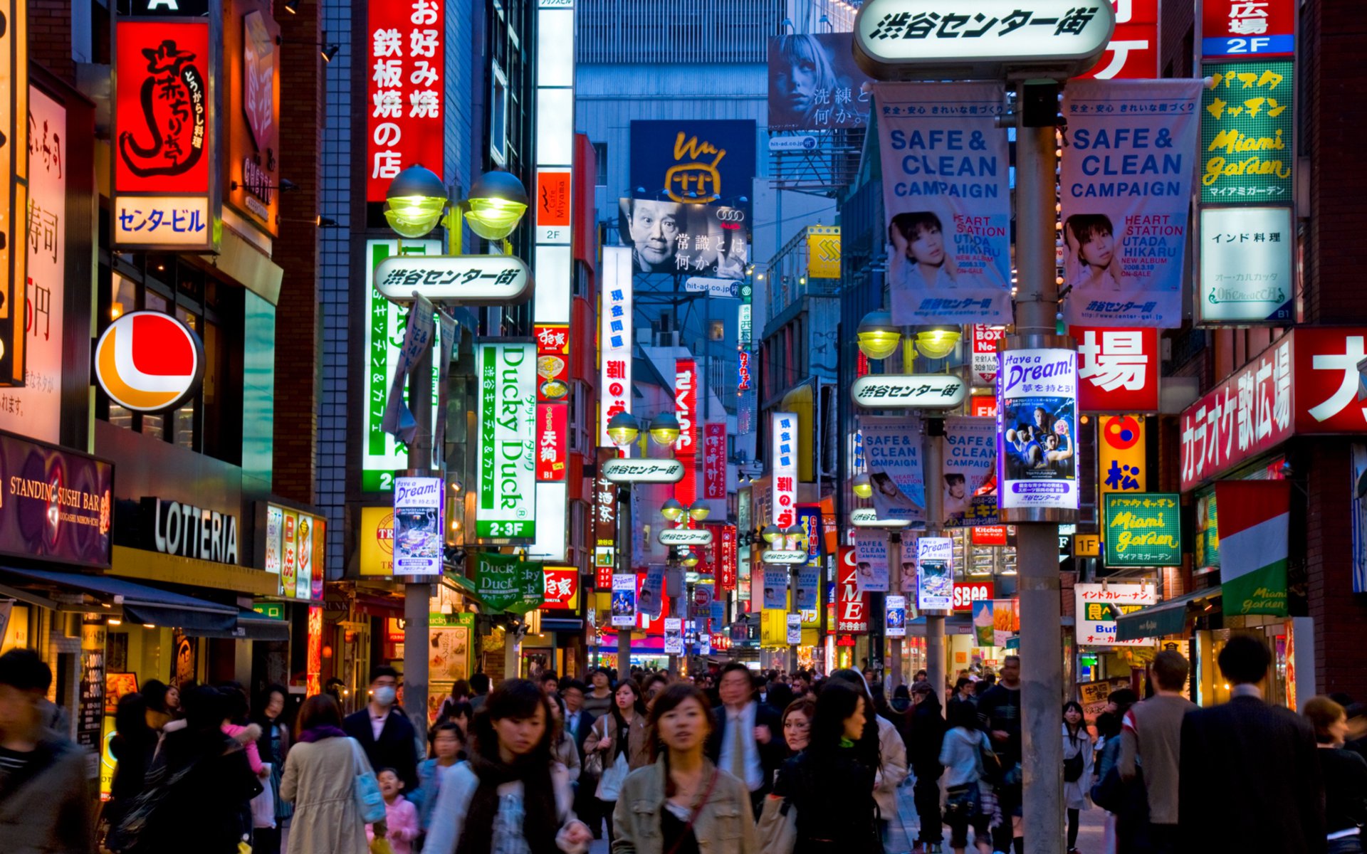 东京涉谷区繁忙的街道。/Gettyimages