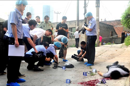自曲新闻 | 民众质疑周克华未被击毙，重庆警方辟谣