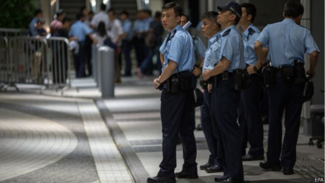 BBC | 香港政改方案表决在即 当局严阵以待