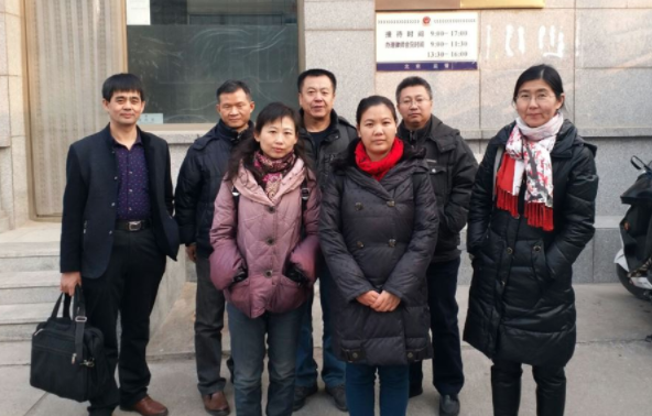 美国之音 | 北京人权律师提修宪建议后遭刑拘抄家