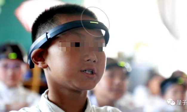 量子位 | 浙江小学生戴上“金箍”：售价3千5的脑机接口头环，实时监测上课走神，自动报送老师家长