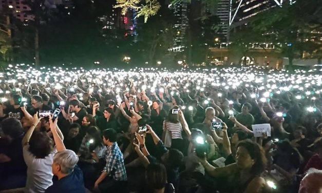 法广 | 香港警察奉旨“止暴制乱”半年抓了5856“暴徒”四成是学生
