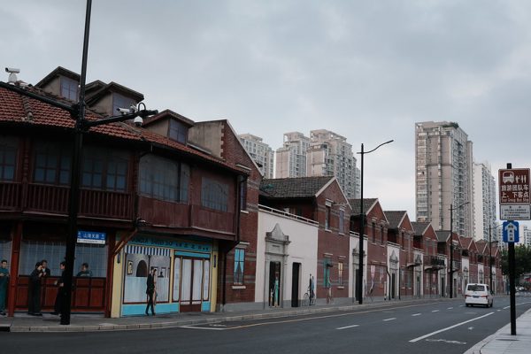 Photo: Untitled (Shanhaiguan Lu, Shanghai), by Hsiuan Boyen