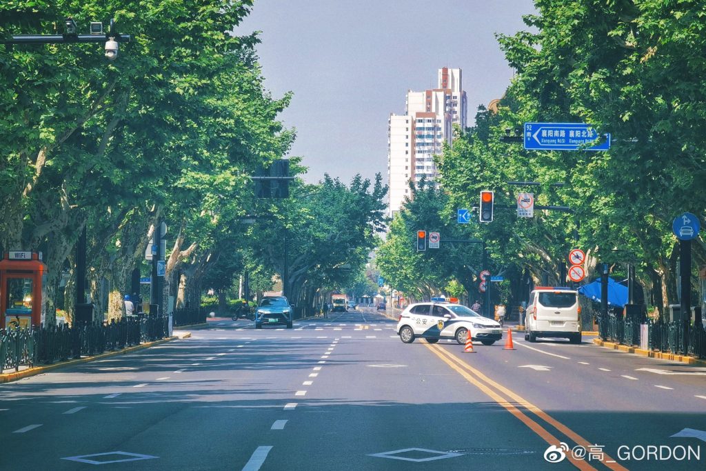 五月中的淮海中路