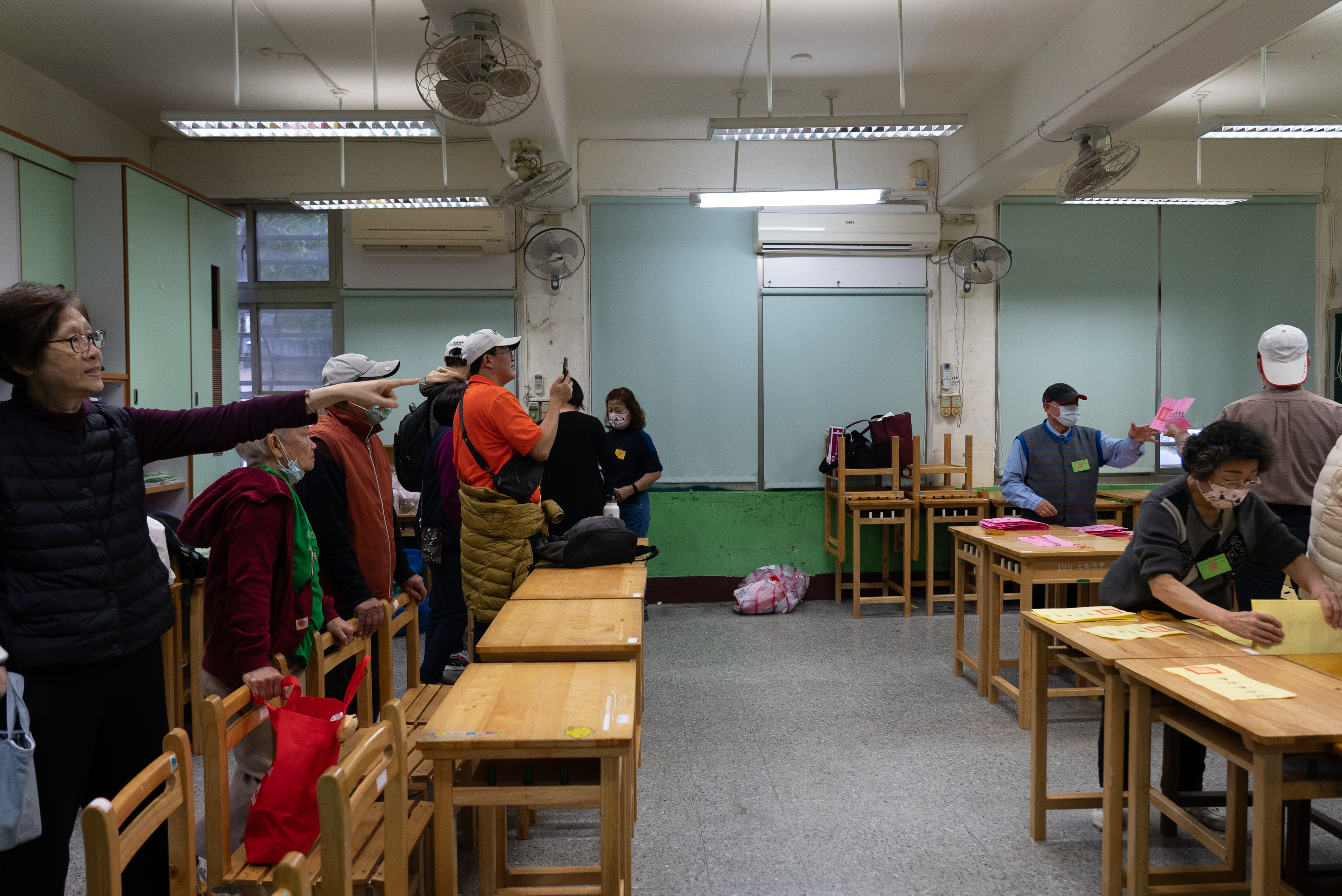 民众监督计票现场