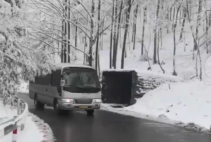 “為領導賞雪封山”是不是誤會，光靠說不行