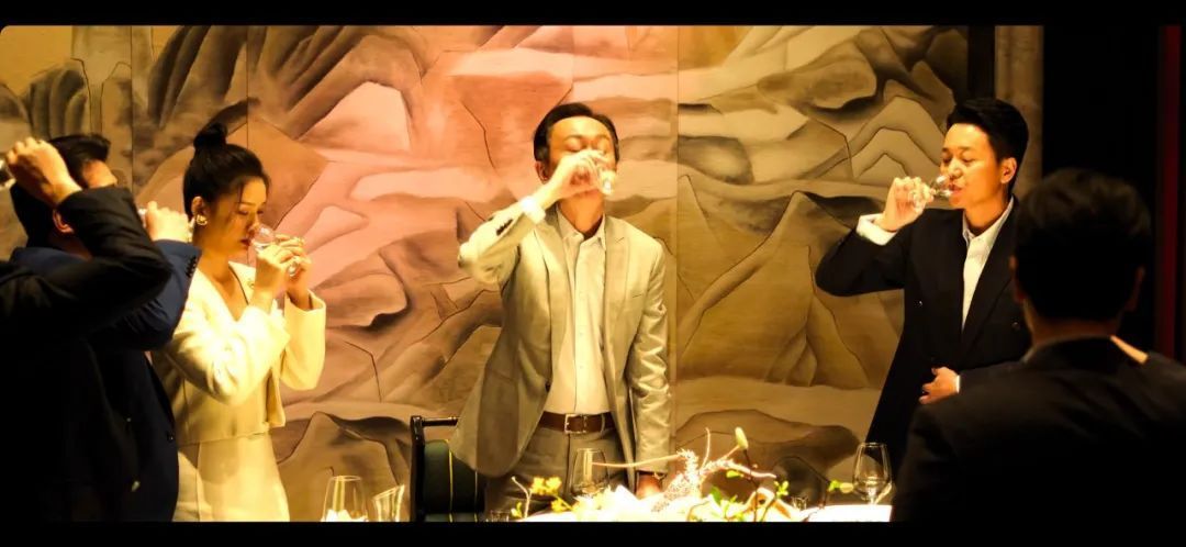 人物｜遭遇职场性侵后，她的两场战斗