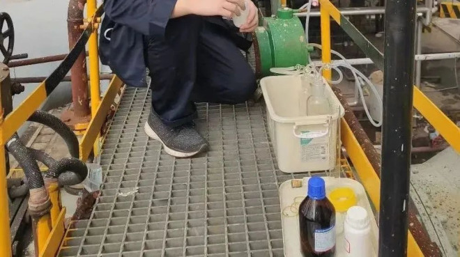 蛙蛙和洼｜如此生活20年，直到坠入岩浆