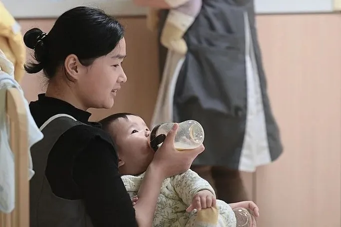 风声OPINION｜国家发放育儿补贴，为什么有的人“不领情”？