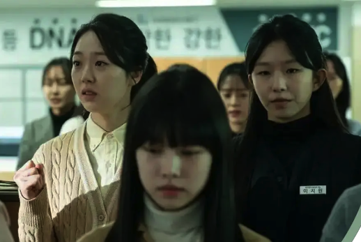 青年志Youthology｜学历贬值之后：“弃本读专”的年轻人