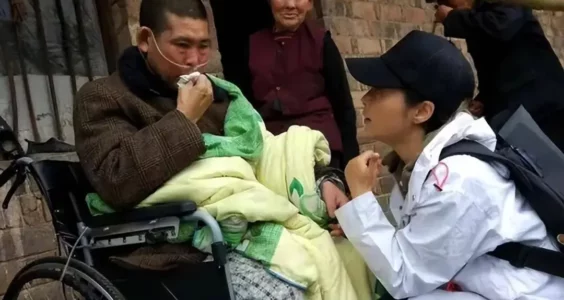 现实的声音｜袁立账号被封，爆出了网络里也有“黑社会”