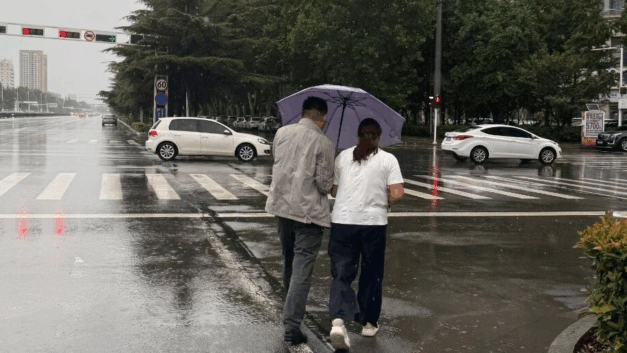 剥洋葱people｜失控的规训：少女被特校虐待致死调查