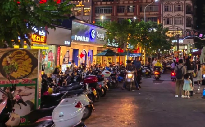 竹不倒｜从“20年的账一天还清”，谈官方没钱！