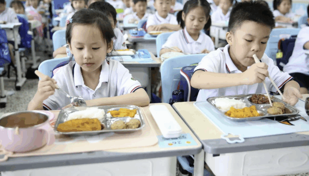 【CDT周报】第244期：“求求让西贝进校园吧！至少没虫子、没头发、没馊味！”