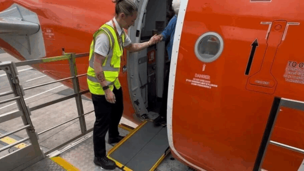 Tiny4Voice｜我们都需要感谢郑智化的“撒娇”和“矫情”