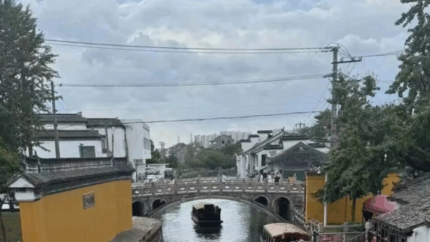 木白文笔平平｜被“集体”跑操的医护们