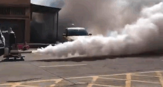 瑜说还休｜假“为你好”之名的权力任性，更应警惕！江门社区消杀不交钥匙就撬锁引争议