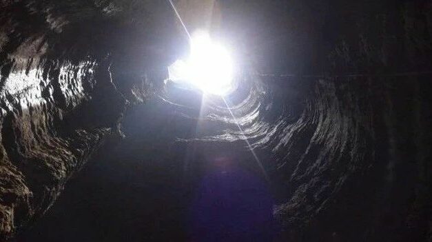 黑夜问灯｜再祭：天坑——93条人命（组图）