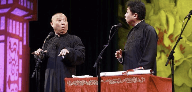 羽旌干鏚｜聊聊相声表演无现挂与课堂教学假互动