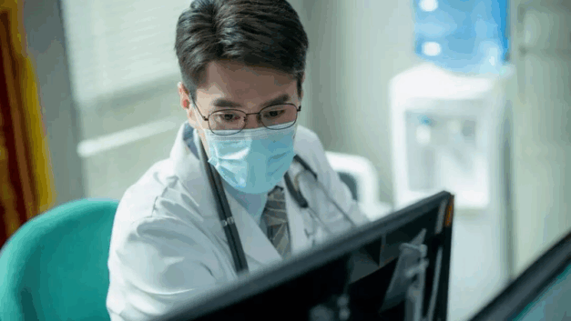 南风窗｜工资打五折，医生纷纷降薪