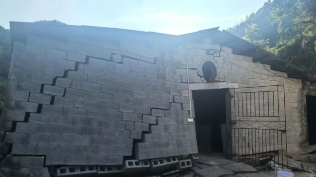 情况有点复杂｜媒体曝光后仍无解，村民视频屡遭下架