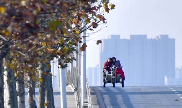 老萧杂说2｜献词不必硬撑，沉默亦是道白