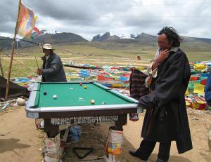 Tibet pool players