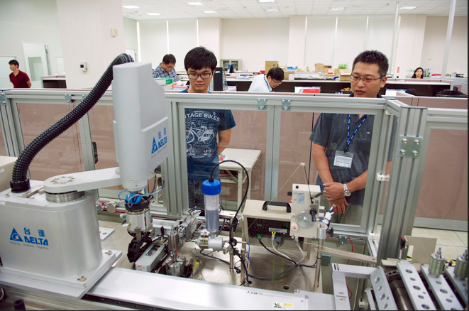 Robots May Revolutionize Electronics Manufacturing
