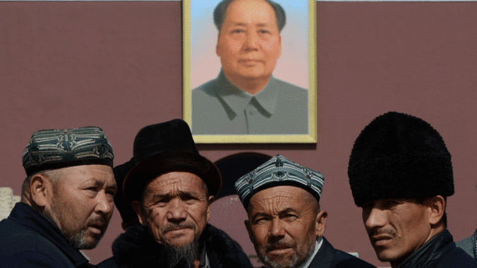 China Offers Rewards for Beard Informants in Xinjiang