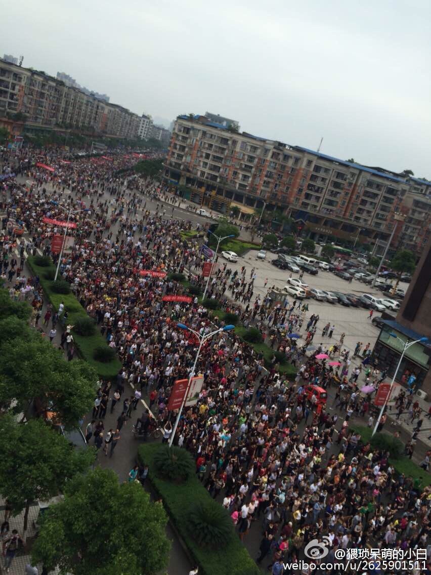 Protests For Sichuan Rail Line Turn Bloody
