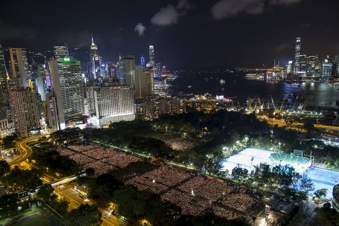 Thousands Gather in Hong Kong to Mark June 4th