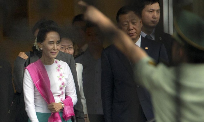 Aung San Suu Kyi Arrives in China for First Visit