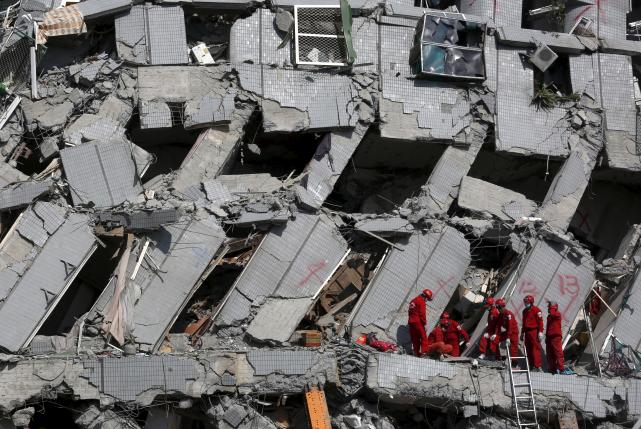 Taiwan Investigates Building Toppled in Quake