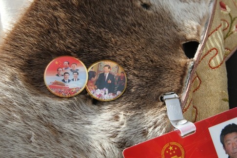 Tibetan Delegates Wear Xi Badges “of Own Free Will”