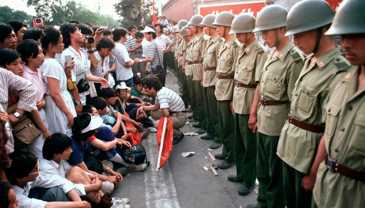 30 Years Ago: 2,000 Protest At Public Security Office