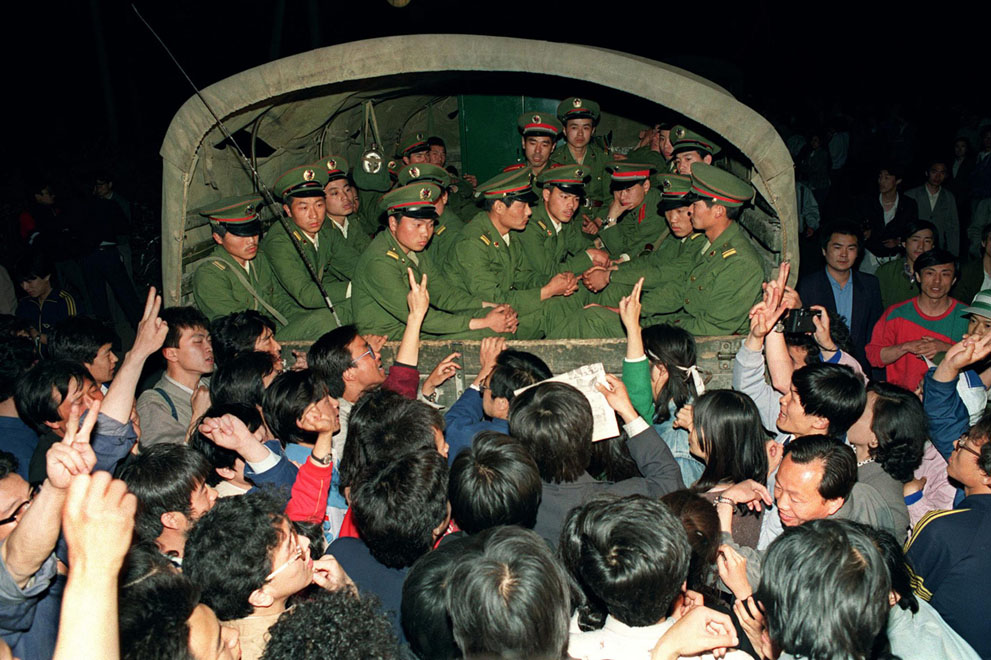 30 Years Ago: Residents Block Army Move
