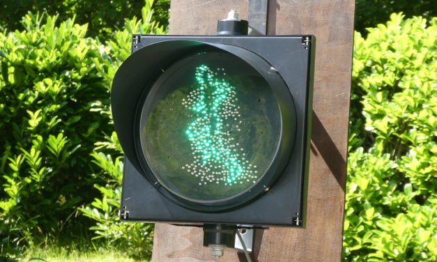 Photo: Fama Traffic (China) Hightech LED Pedestrian Signal with animated running man Ø300, by AMPELFREUND