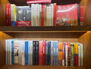 A number of Xi’s books alongside “The Last Empire: The Final Days of the Soviet Union”