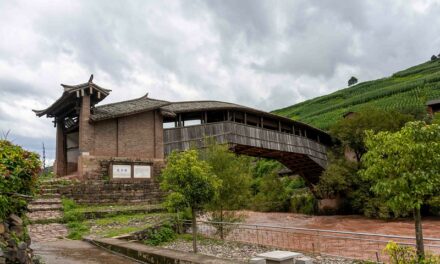 Photo: Tongjing Bridge, Yunnan, by Rod Waddington