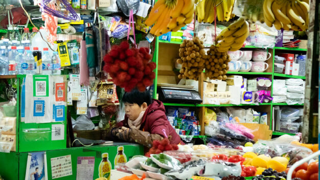 Photo: Fruits Shop, by mrhayata