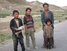  Neumann Travelling China Tibet 2001 19 Pass Kampala 07 Poor Children